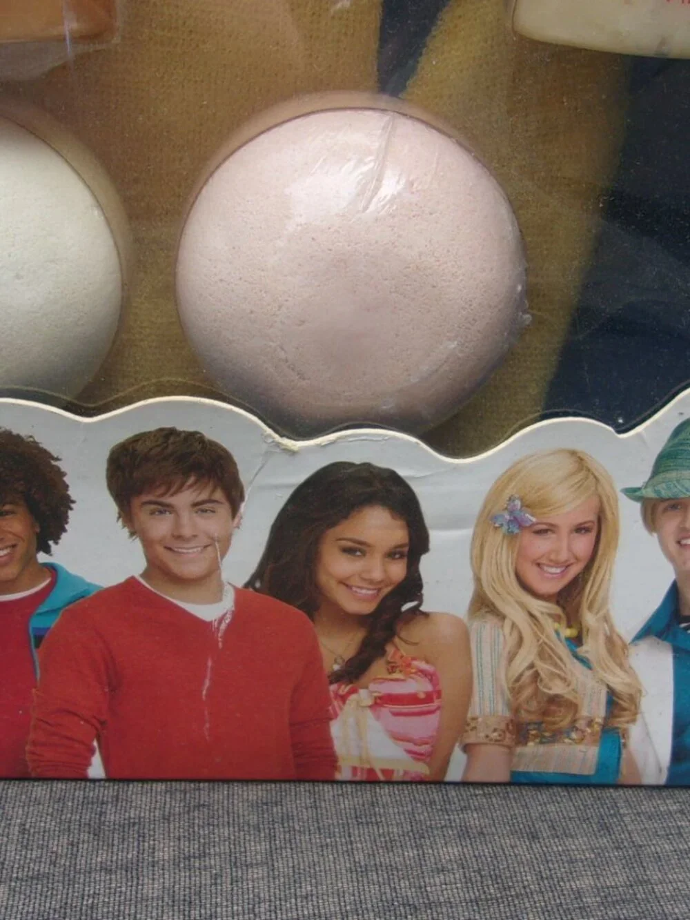 HIGH SCHOOL MUSICAL Something New Gift Set